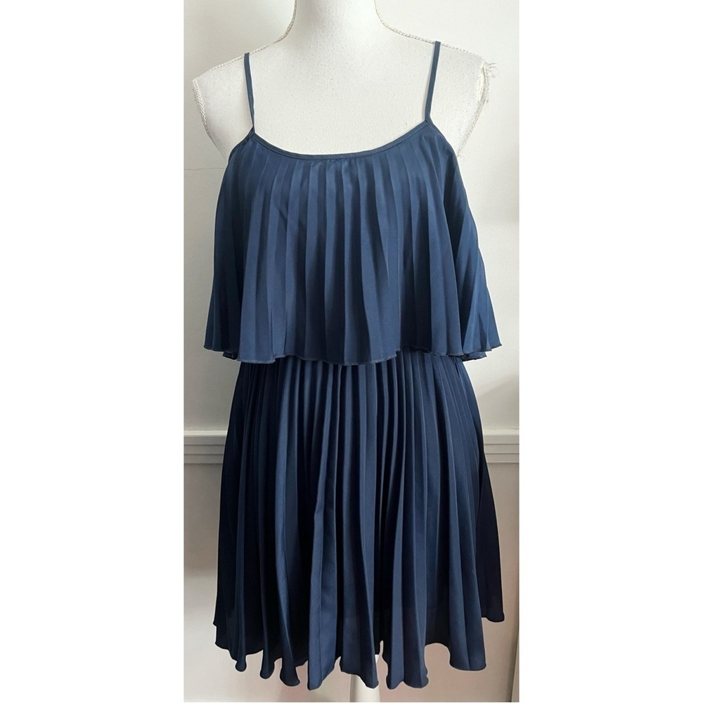 Charming Charlie • Navy Accordion Pleated Dress